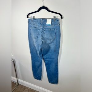 Style & Co Skinny Leg Light Jeans